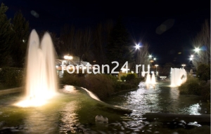 Dichroic lightfixture, 4 диода, 30°, 12V.AC, 5W-LED G зеленый, латунь